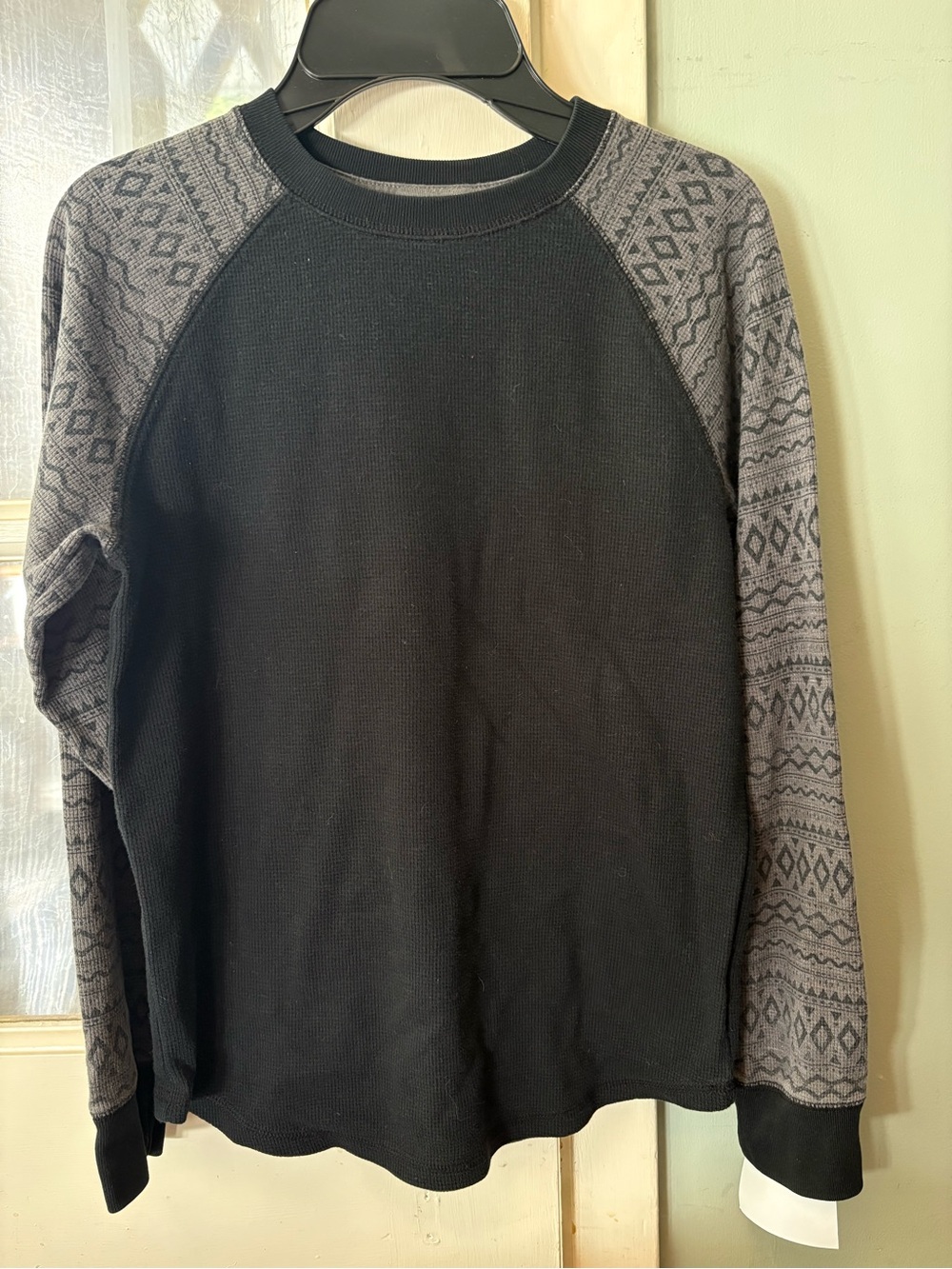 Cat & Jack Black Long Sleeve Waffle-Knit Tee with Patterned Gray Raglan Sleeves